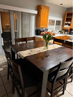 Dinning table (obo)