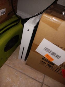 Xbox one s 700gb (READ BELOW)
