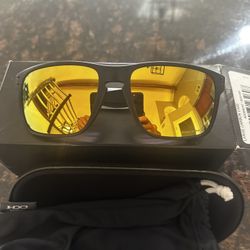 Oakley Holbrook Sunglasses *New*