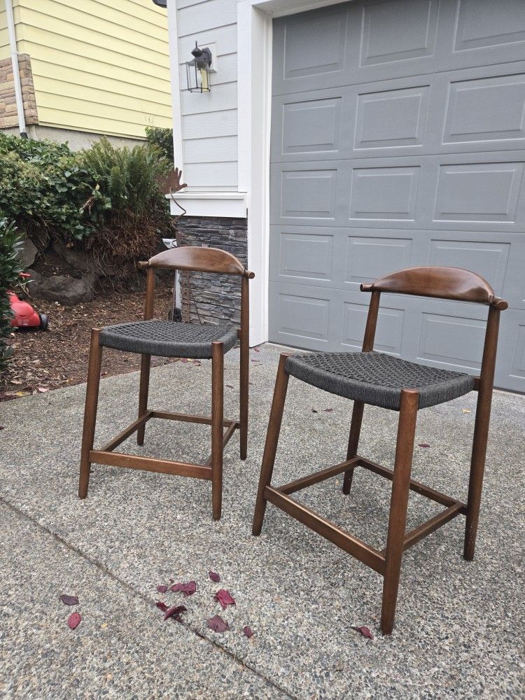 2 Bar Stools