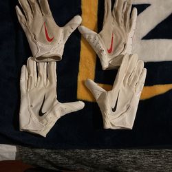 Nike Football Gloves