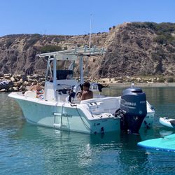 2015 Sea Hunt Ultra 211 - Yamaha 150 - 286 Hours - Turnkey