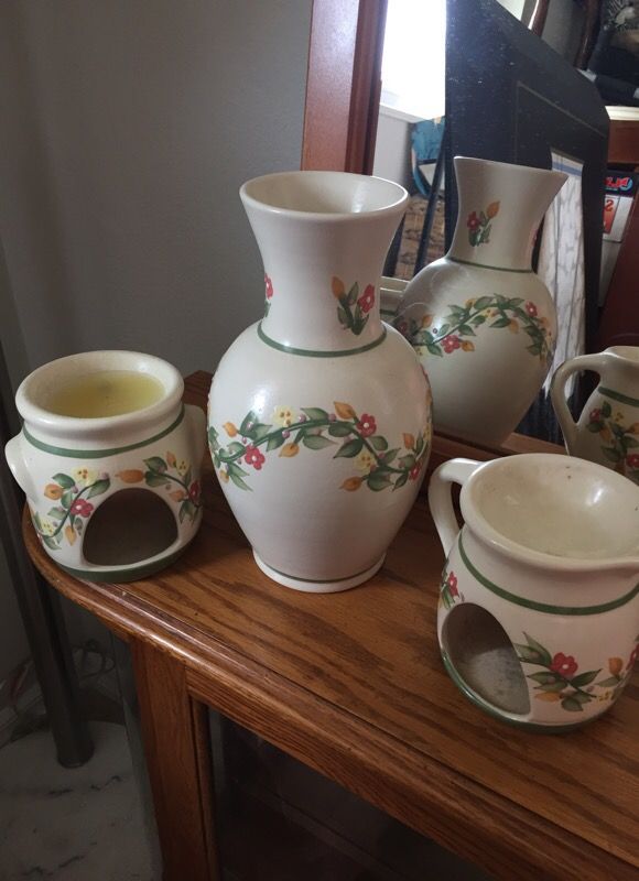 Ser of 3 ceramic vase and candle holders