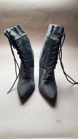 Olivia Olive Green Lace-Up Stiletto Ankle Boots Size 7.5