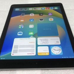Apple iPad 5th Gen - 128GB - 9.7” screen - WiFi -  Condition 10/10