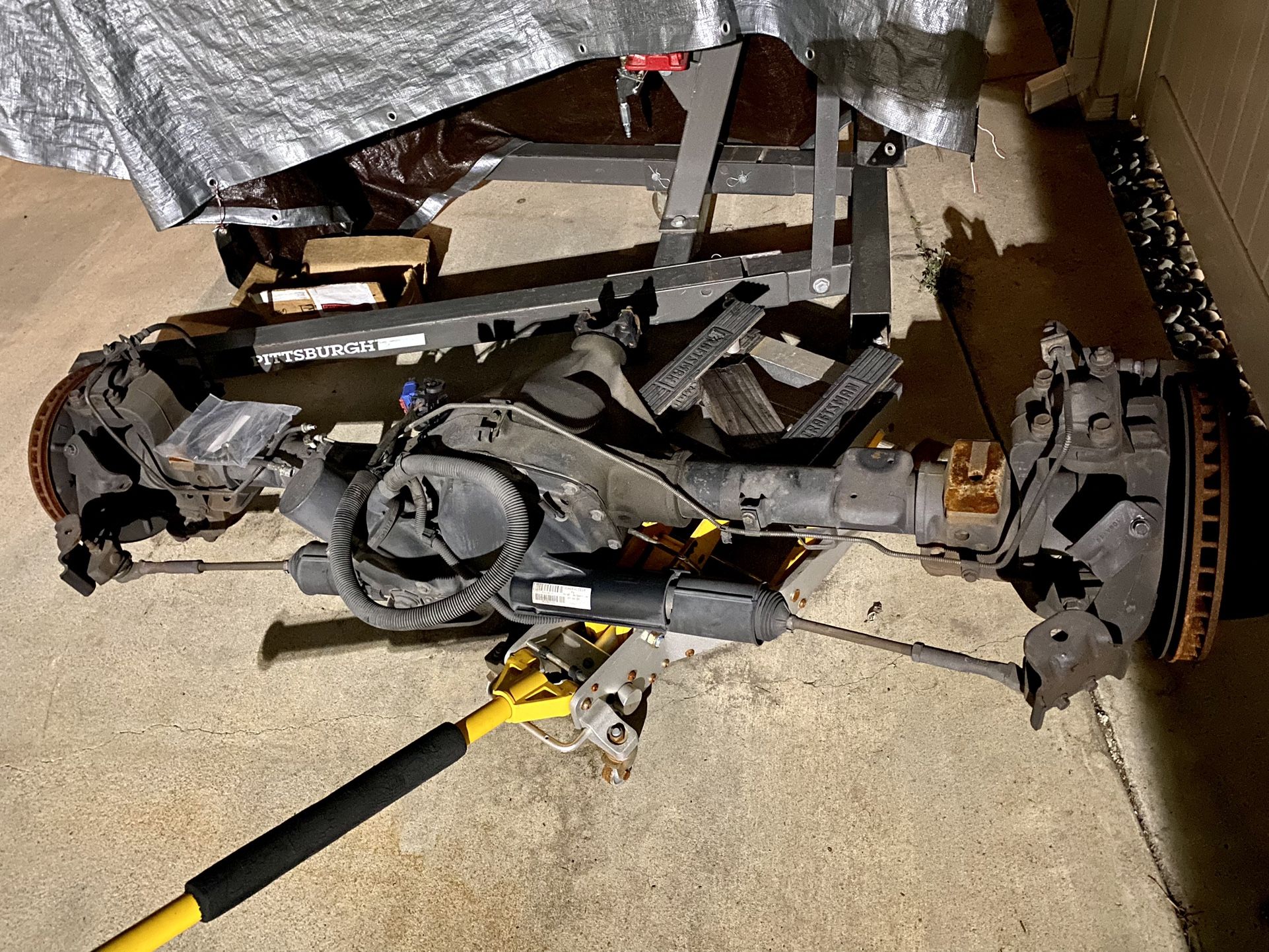 03, 04, 05 Silverado / Denali Truck Quadrasteer Rear End!!!