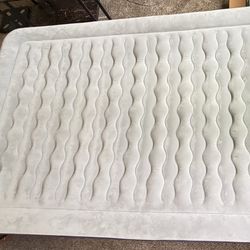 Queen Air Mattress with Built-in Electric Pump