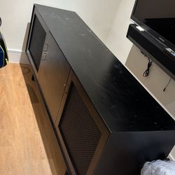 TV Stand Wood Like New Paid 599