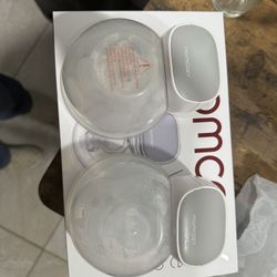 Momcozy Breast Pumps
