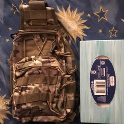 small tactical camo bag men/woman, (read Description)