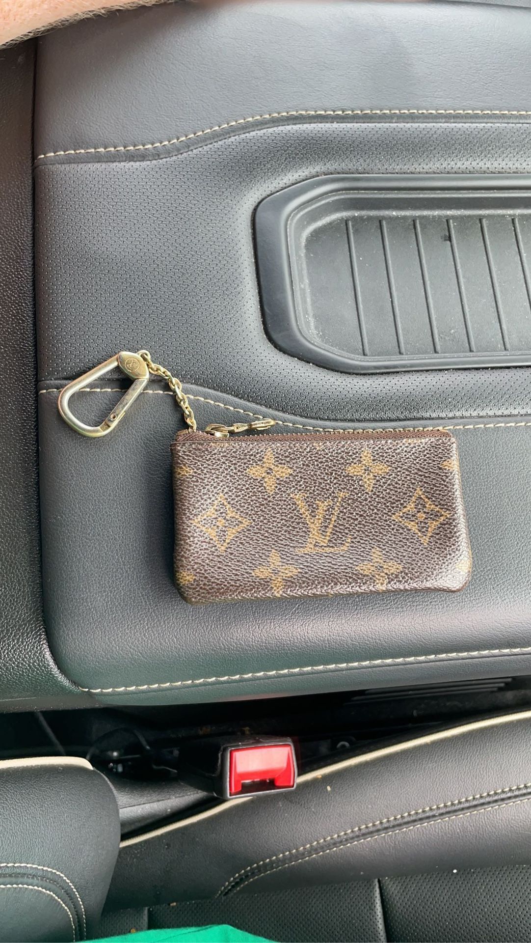 Louis Vuitton Key pouch
