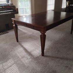 Ethan Allen Dinning Table
