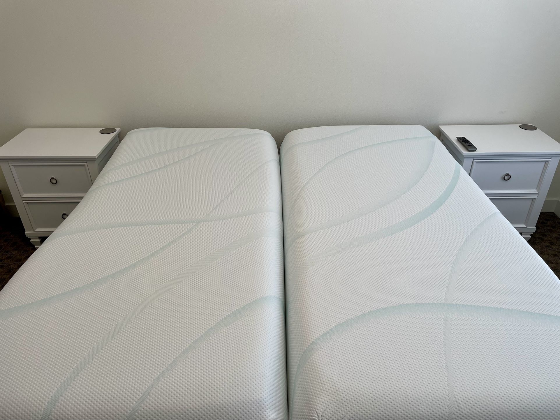 Tempur-Pedic Ergo Smart King Bed - Like New!