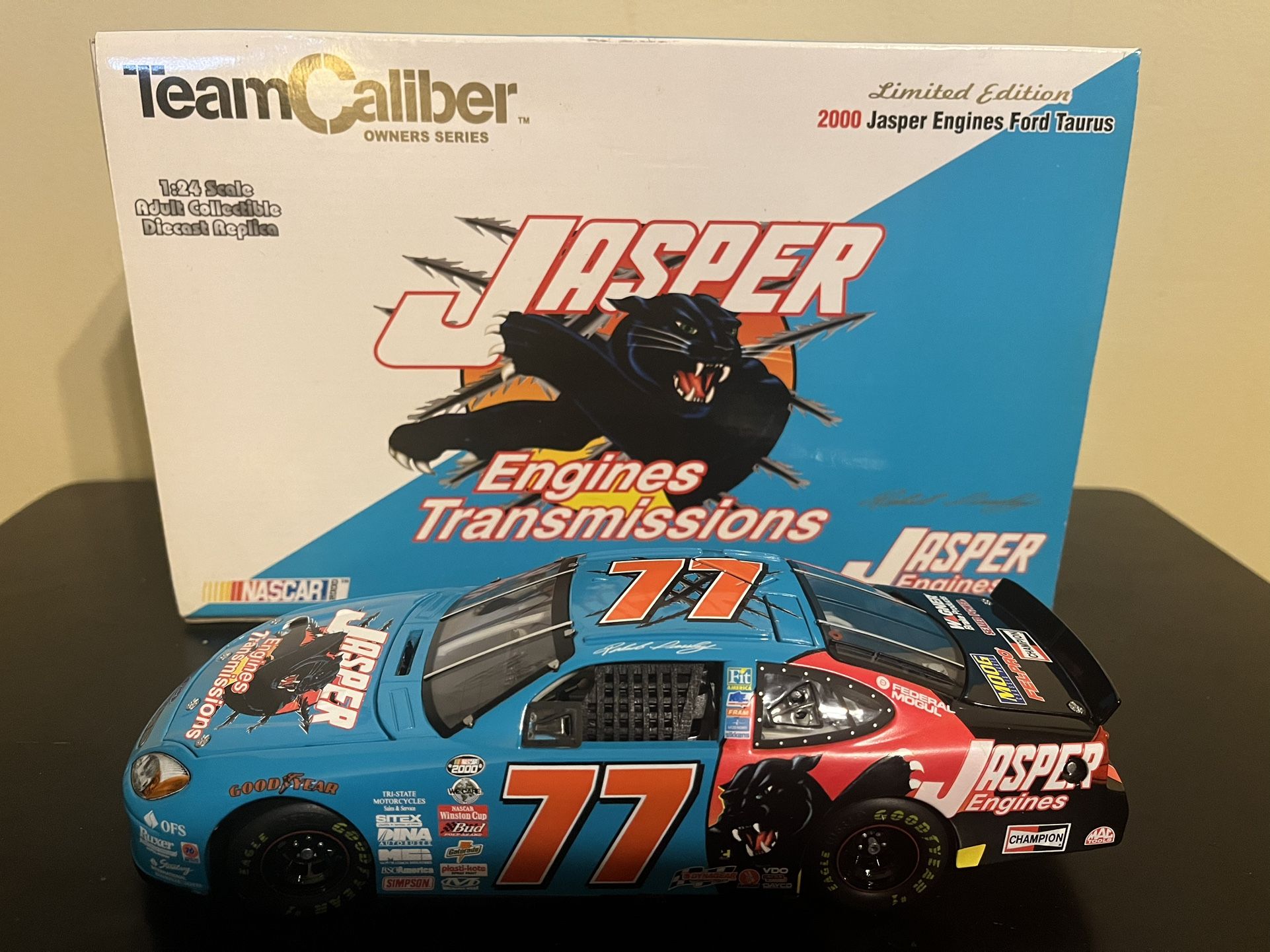 Team Caliber 2000 Jasper Engines #77 Robert Pressley NASCAR 1:24 Diecast Car