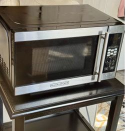🚨 BRAND NEW MICROWAVE 🚨 WILL GO FAST!