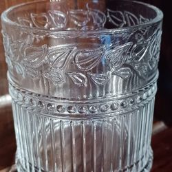 Bombay Chantilly, DOF glasses X4.