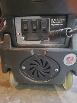 Carpet extractor