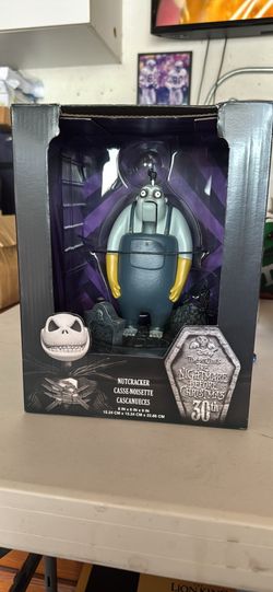 Disney Parks The Nightmare Before Christmas Behemoth Nutcracker Figure NEW