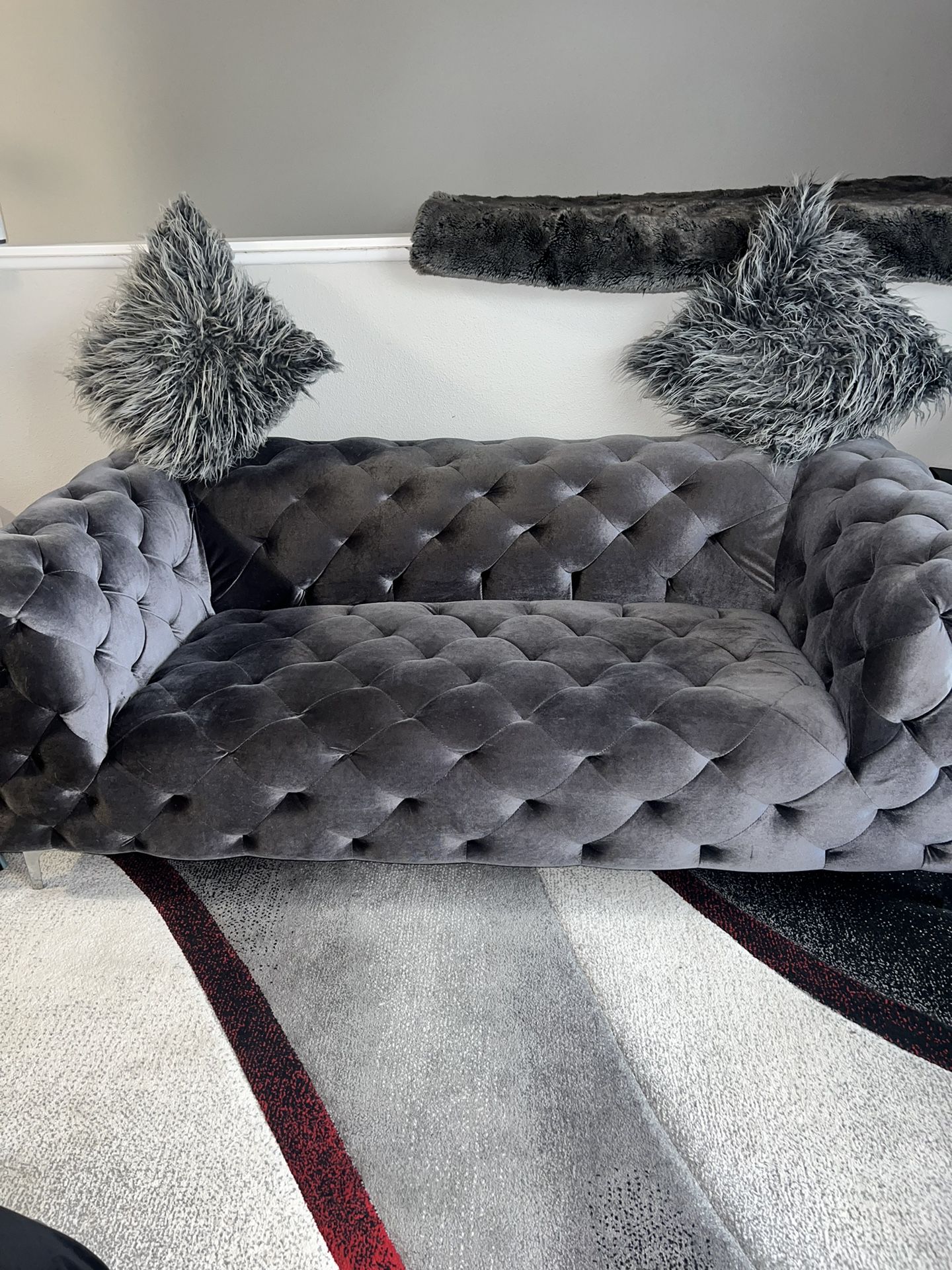 Sofa w/ Ottoman & RUG