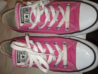 Hot pink converse. Women's 6