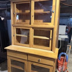 Storage cabinet
