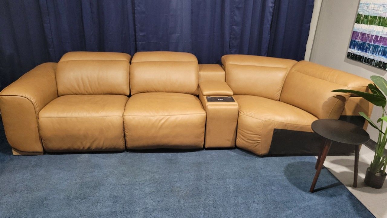 Leather Sofa Couch..BRAND NEW..CAN DELIVER