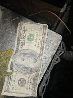 100 Bill Fancy Numbers
