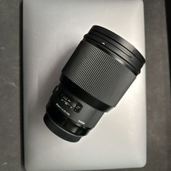 Sigma 85mm F/1.4 (Canon EF Mount)