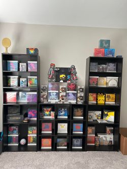 Pokémon etb looking to trade only ,not buying $