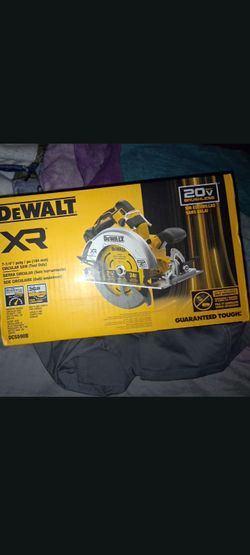 DeWalt Circular saw 7" 1"4 xr  20 volt