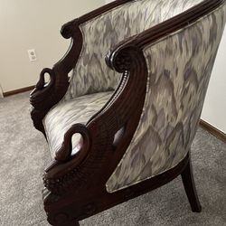 Amazing Swan Bucket Chair