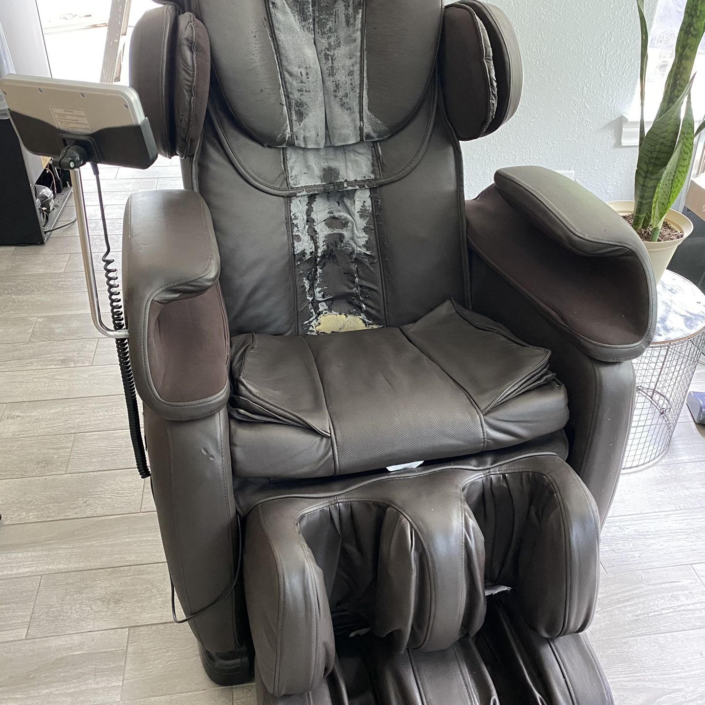 IDEAL MASSAGE CHAIR Hi