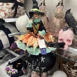 Halloween Table Top Witch Shelf Setter 