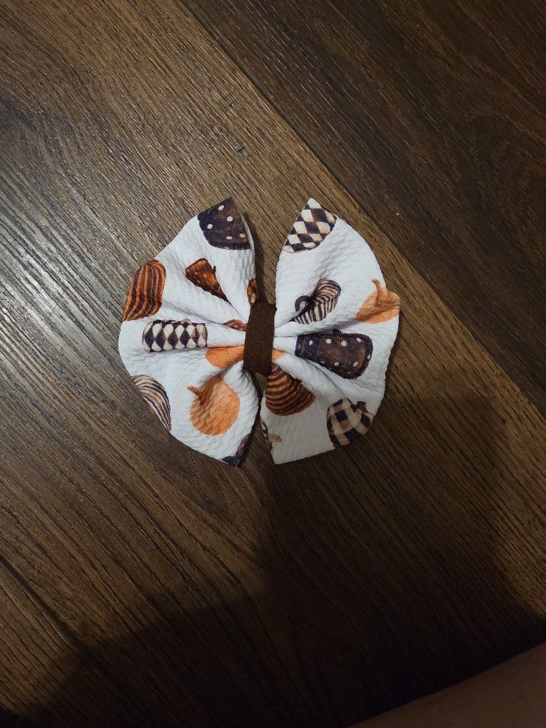 HANDMADE HAIRBOWS
