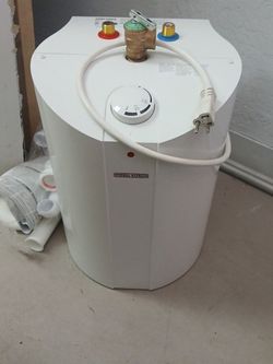 Stiebel Eltronmoni hot water heater