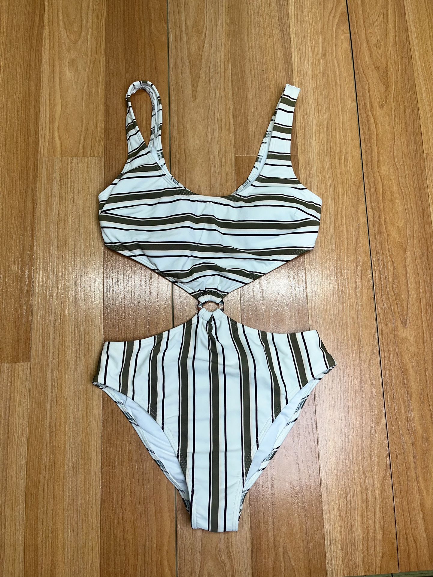 Abercrombie fitch striped cut-out stripe swimsuit size XS women’s