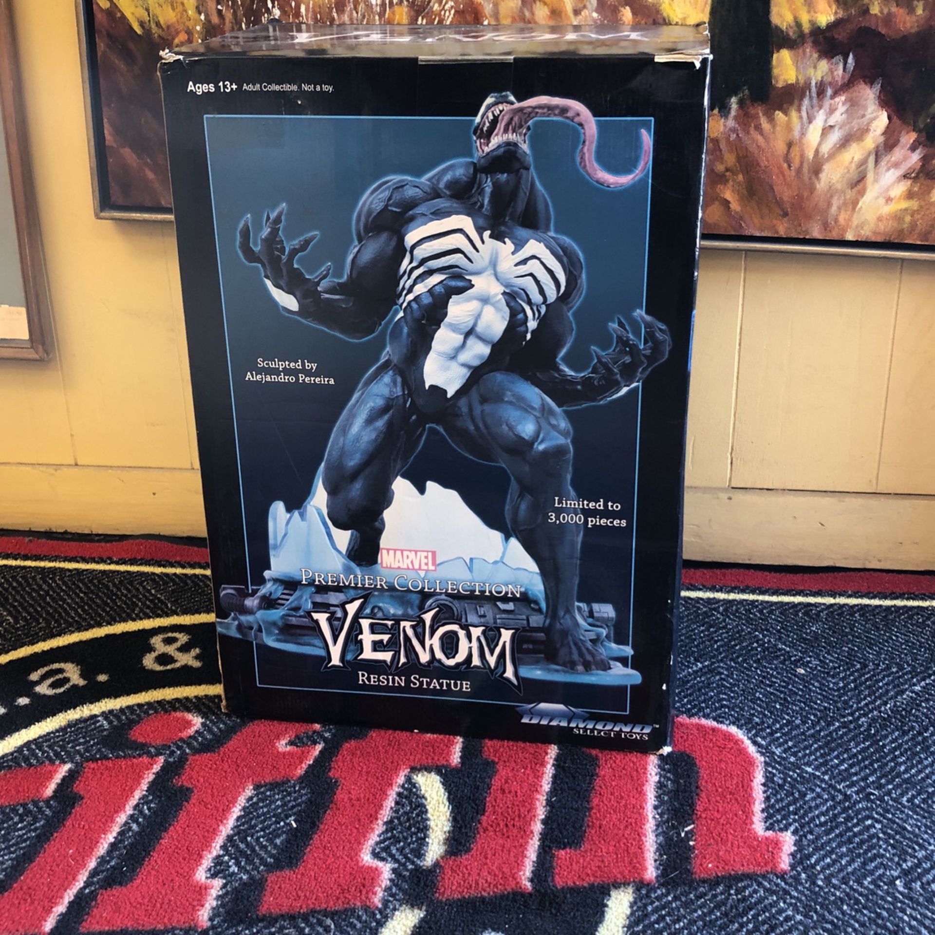 Marvel Premier Collection Venom Resin Statue Diamond