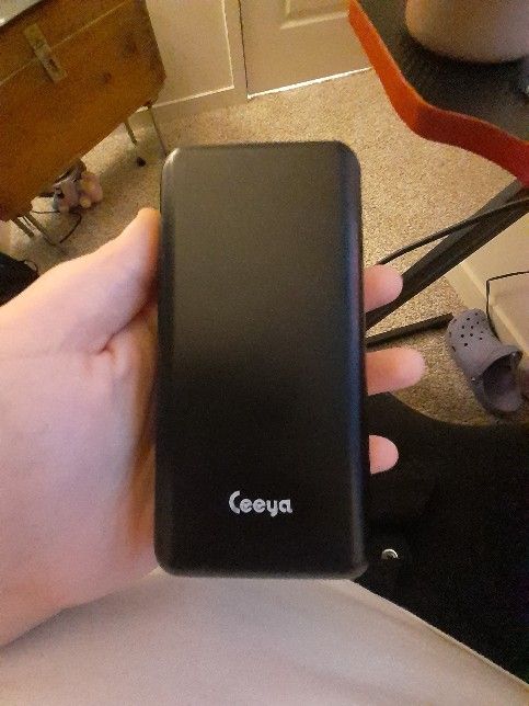 Brand New Power Bank. Last 48 Hours Charge