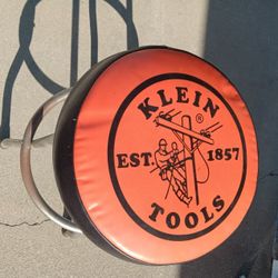 KLEIN Tools Shop Bar Stool