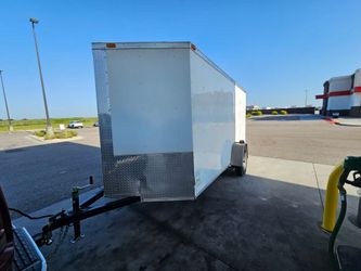 Used Trailer 6x14 "2017"one owner, Pulls amazing no leaks 6ft hight interior clean documentation in hand ✋️ READ Description FIRST, LEA PRIMERO.