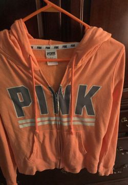 Victoria Secret PINK sweater size small can be medium.