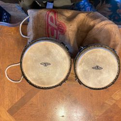 Drum/bongo Set.