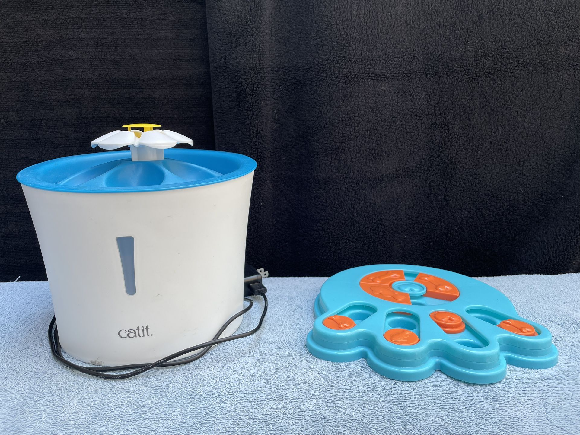 Cattit -flower water drinking fountain – now with FREE dry cat food puzzle /Please Read Description take 10% off through Sunday, 2 PM