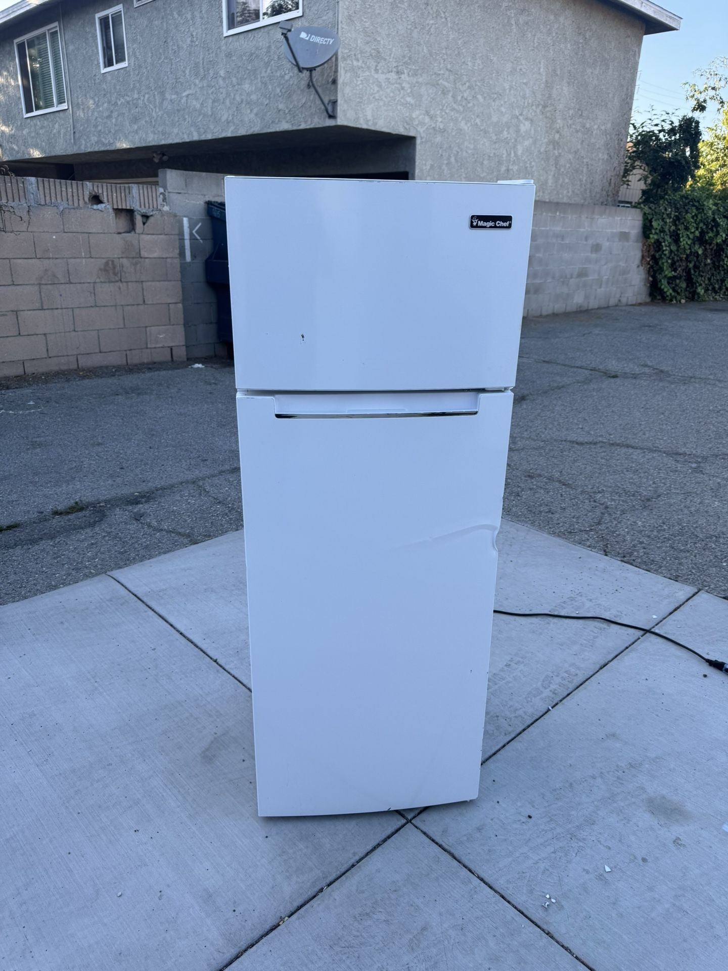 Refrigerator