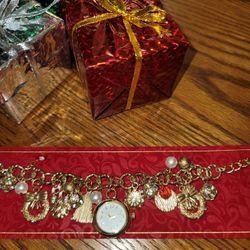 Holiday Lane Gold Tone Charm Bracelet Watch 25mm 