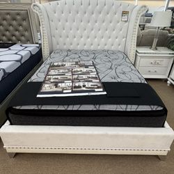 Queen platform Bed