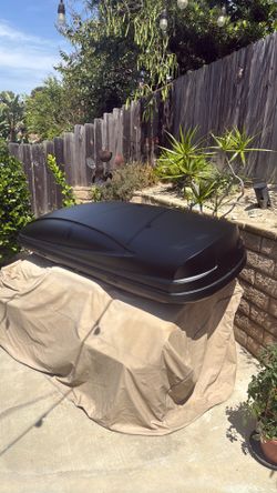 Thule cargo box