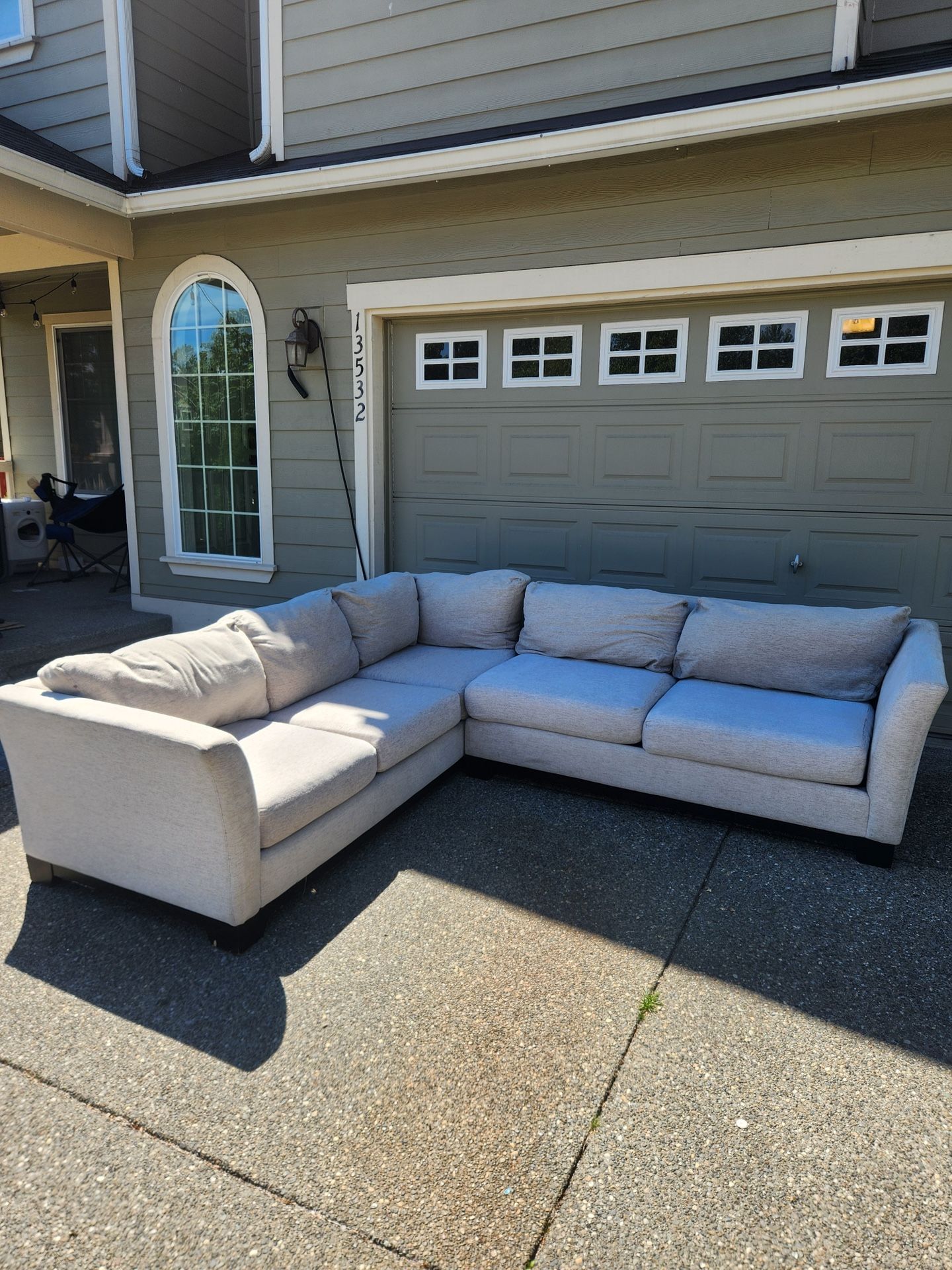 Sectional Couch Sofa (FREE DELIVERY!)
