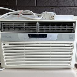 Frigidaire 6000 BTU Energy Star Digital Air Conditioner. Unit Is Clean, Quiet, Reliable And Runs Great.