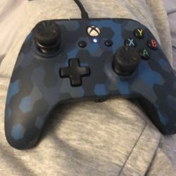 🎮 Wired Xbox Controller – Blue Camo (Light Use)